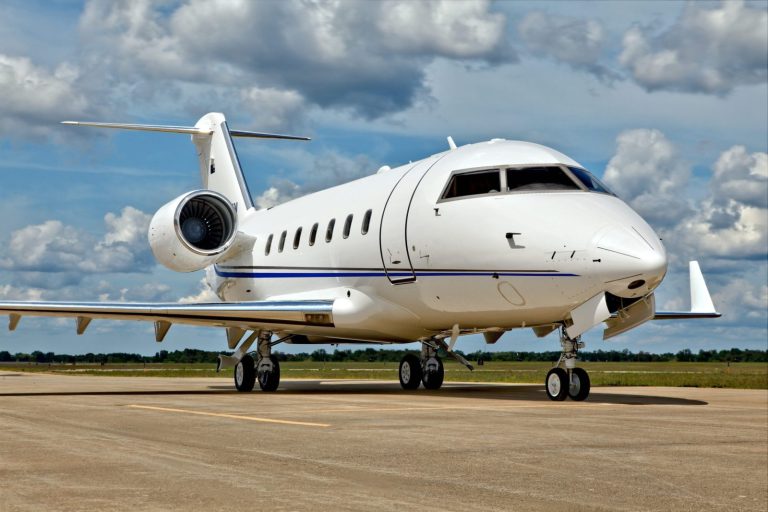 Challenger 604